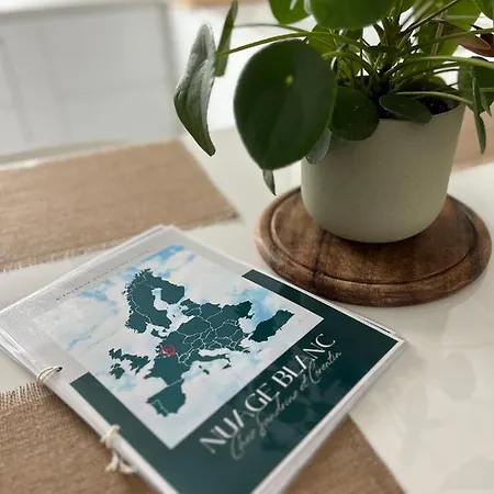 Nuage Blanc Appartement